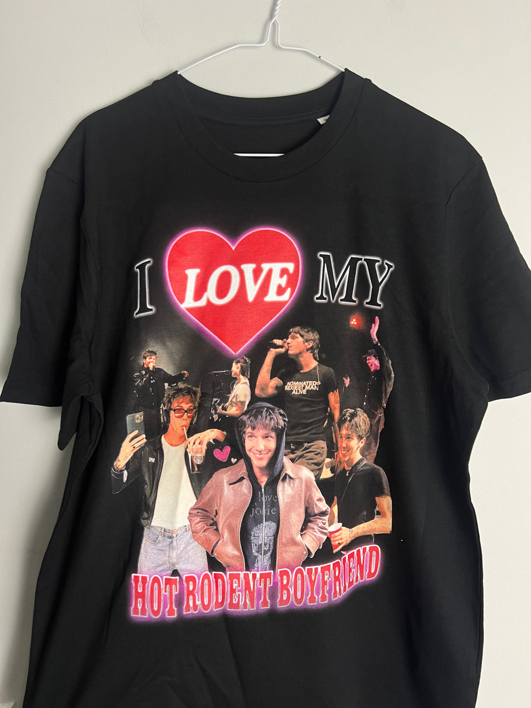 Role Model tee medium (seconds)