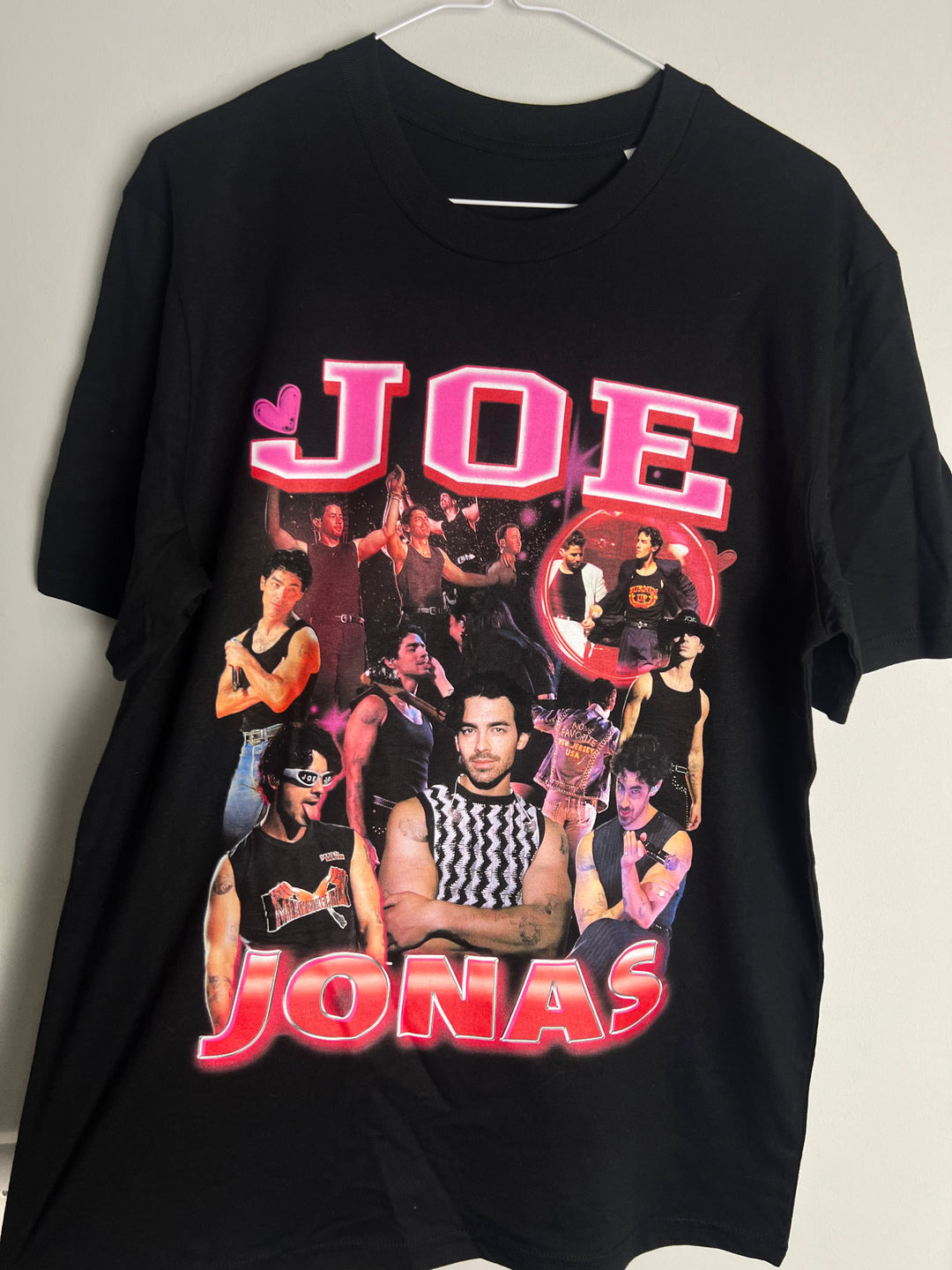 Joe Jonas tee Medium (sample)