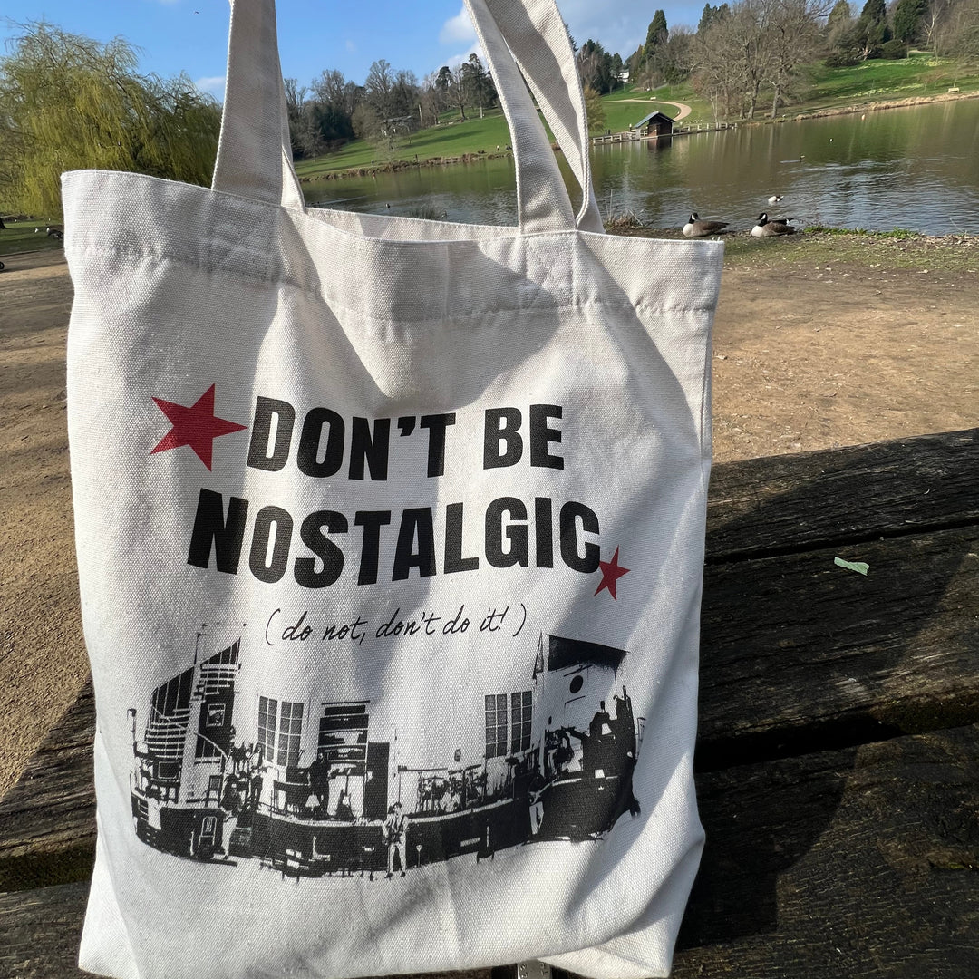 Don’t be nostalgic print woven tote bag