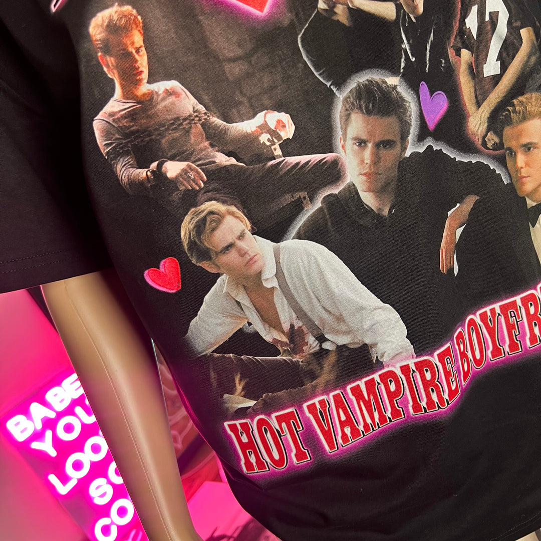 i love my hot vampire boyfriend (Stefan) graphic T-shirt