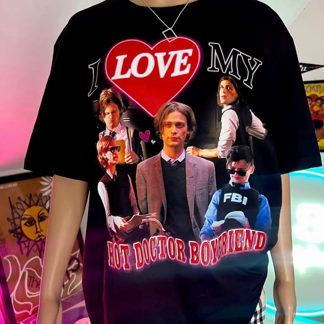 I love my hot doctor boyfriend (Spencer) T-shirt