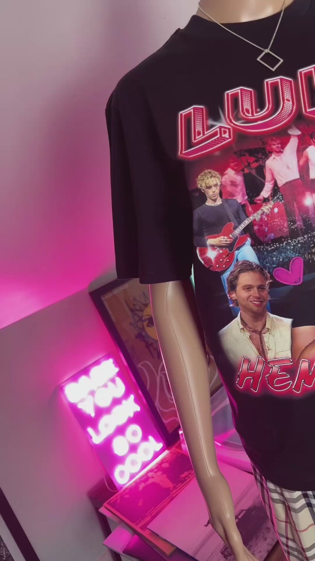 NEW - Luke Hemmings homage T-shirt