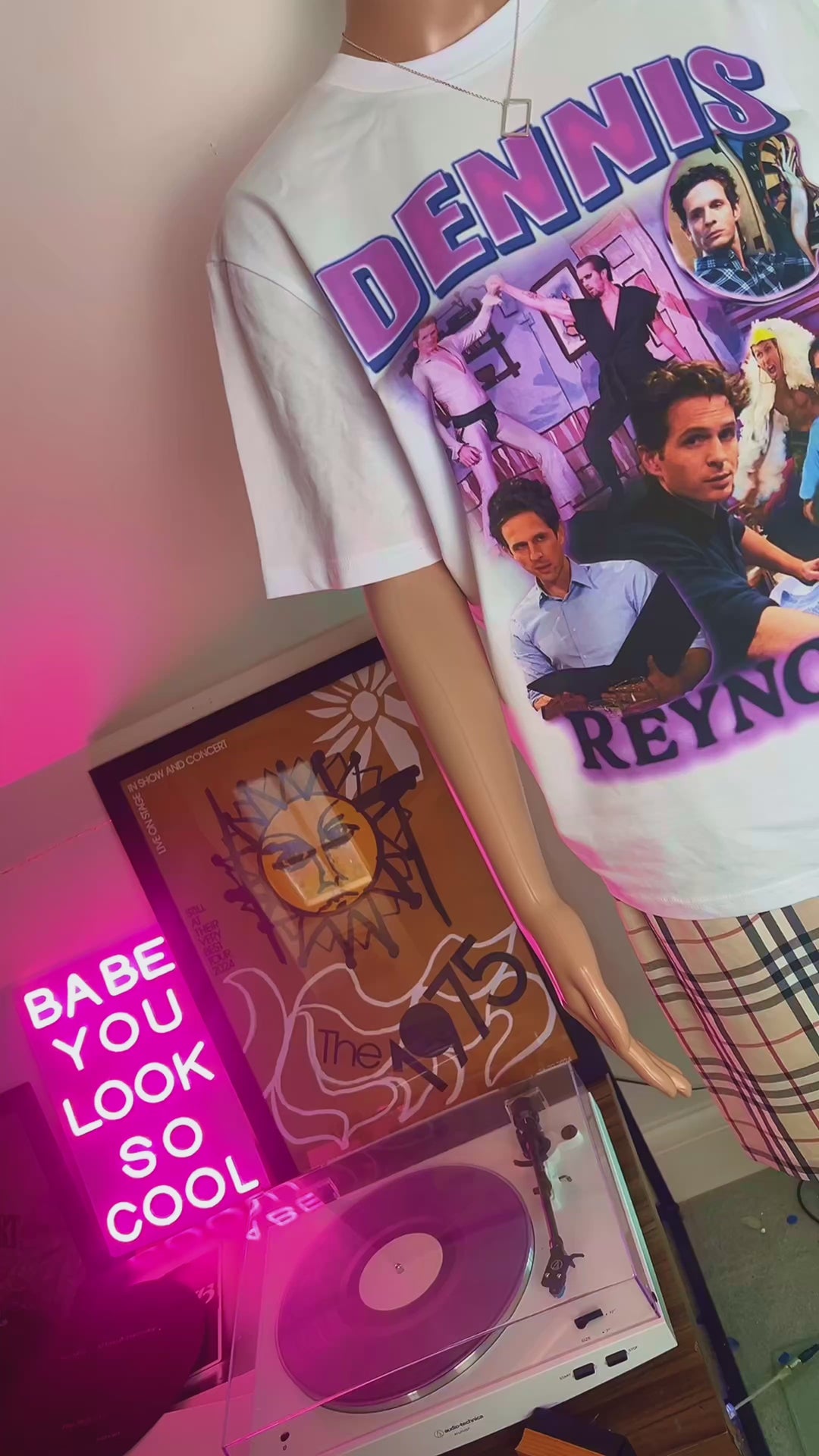 Dennis Reynolds homage graphic tee